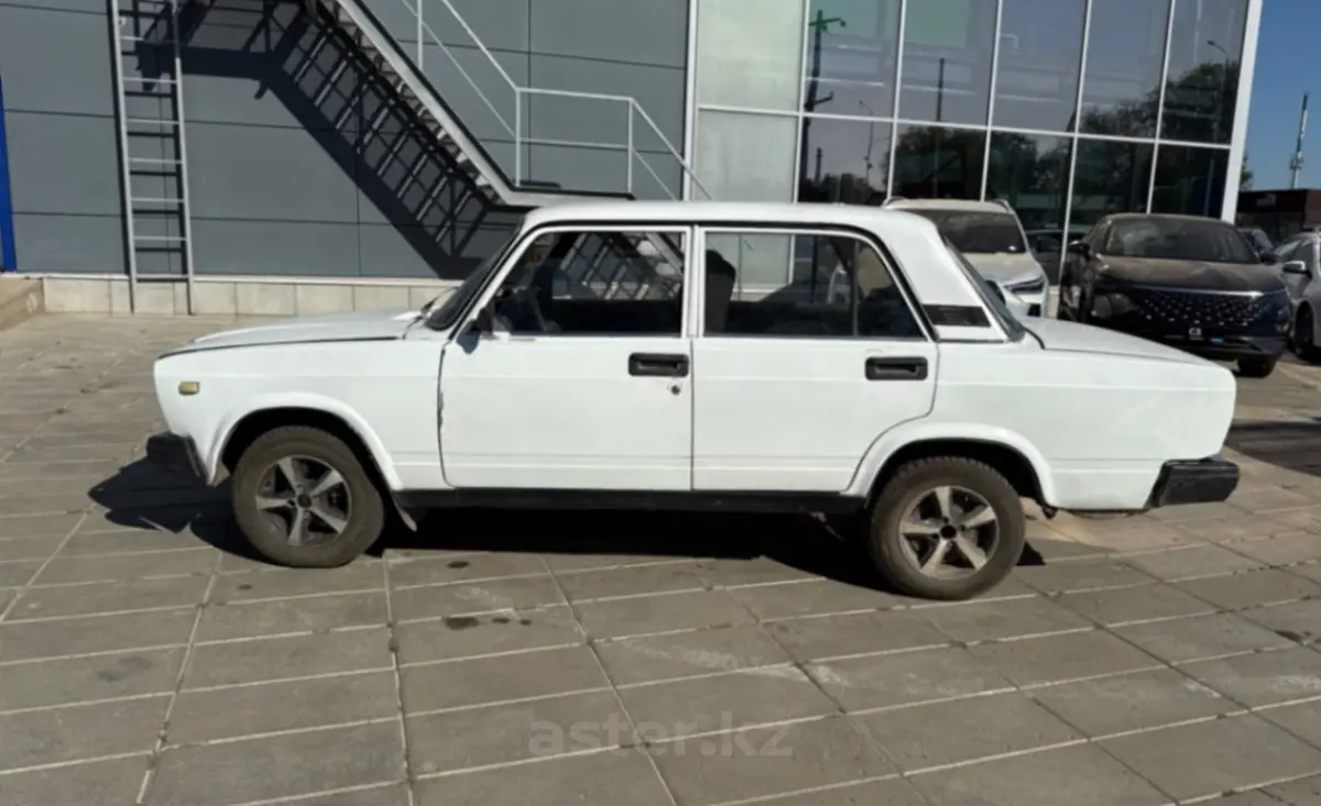 Lada (VAZ) 2107 2004