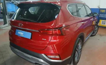 Hyundai Santa Fe 2018 года за 13 000 000 тг. в Астана
