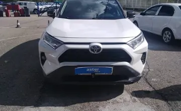 Toyota RAV4 2020 года за 15 000 000 тг. в Усть-Каменогорск фото 2