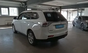 Mitsubishi Outlander 2012 года за 9 000 000 тг. в Астана фото 4