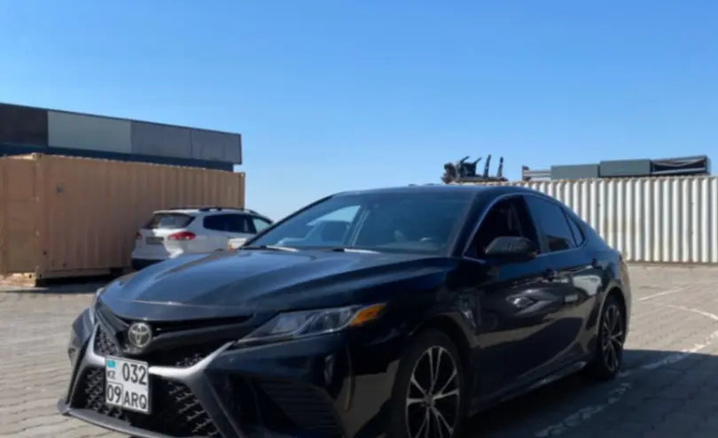 Toyota Camry 2020 года за 12 500 000 тг. в Караганда