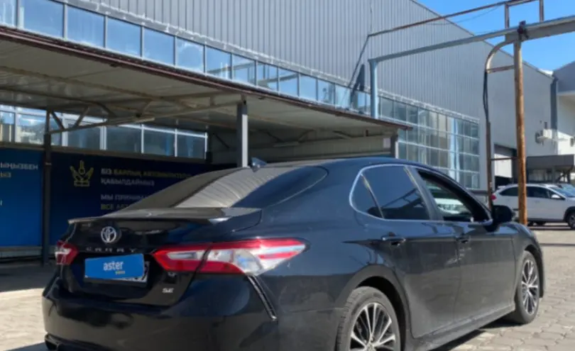 Toyota Camry 2020 года за 12 500 000 тг. в Караганда фото 5