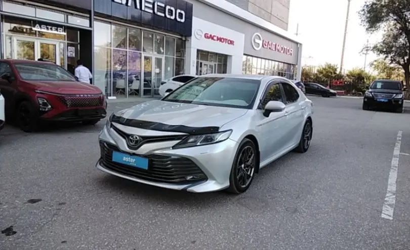 Toyota Camry 2019 года за 13 500 000 тг. в Актобе