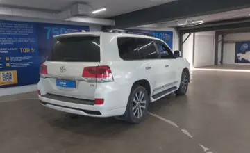 Toyota Land Cruiser 2017 года за 32 000 000 тг. в Астана фото 3