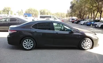 Toyota Camry 2019 года за 14 000 000 тг. в Актобе фото 4
