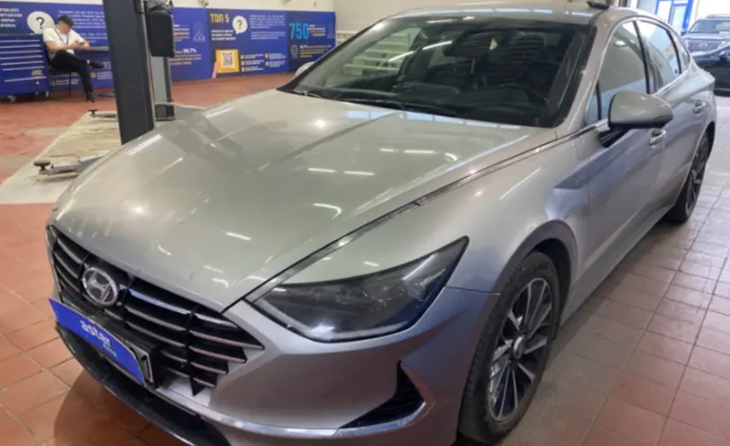 Hyundai Sonata 2021 года за 12 000 000 тг. в Астана