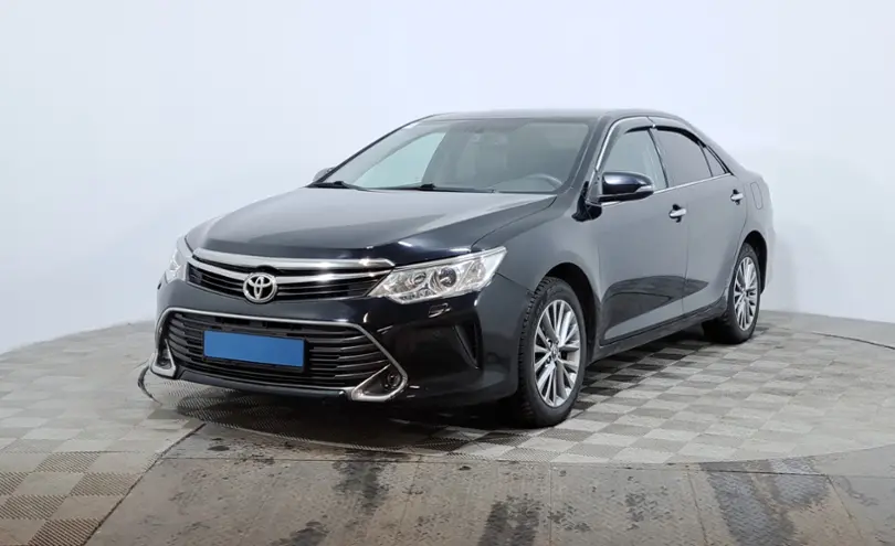 Toyota Camry 2015 года за 10 350 000 тг. в Астана