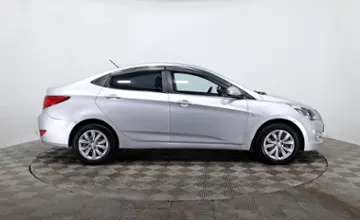 Hyundai Solaris 2015 года за 4 780 000 тг. в Астана фото 4