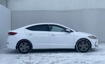Hyundai Elantra 2018 года за 6 790 000 тг. в Уральск фото 4