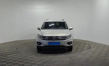 Volkswagen Tiguan 2015 года за 7 300 000 тг. в Алматы фото 2