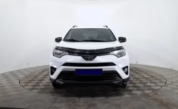 Toyota RAV4 2018 года за 11 950 000 тг. в Астана фото 2