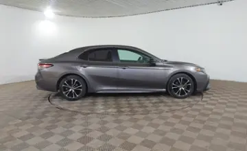 Toyota Camry 2017 года за 11 290 000 тг. в Шымкент фото 4