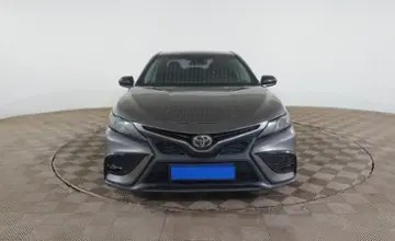 Toyota Camry 2017 года за 11 290 000 тг. в Шымкент фото 2