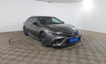 Toyota Camry 2017 года за 11 290 000 тг. в Шымкент фото 3