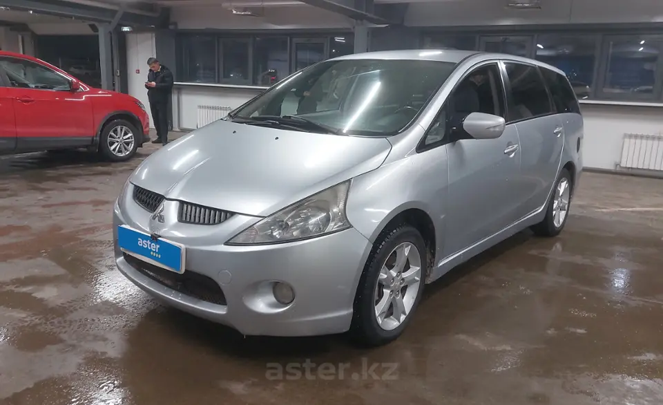 2008 Mitsubishi Grandis