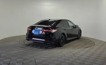 Toyota Camry 2018 года за 15 200 000 тг. в Алматы