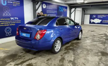 Chevrolet Aveo 2013 года за 3 250 000 тг. в Астана фото 3