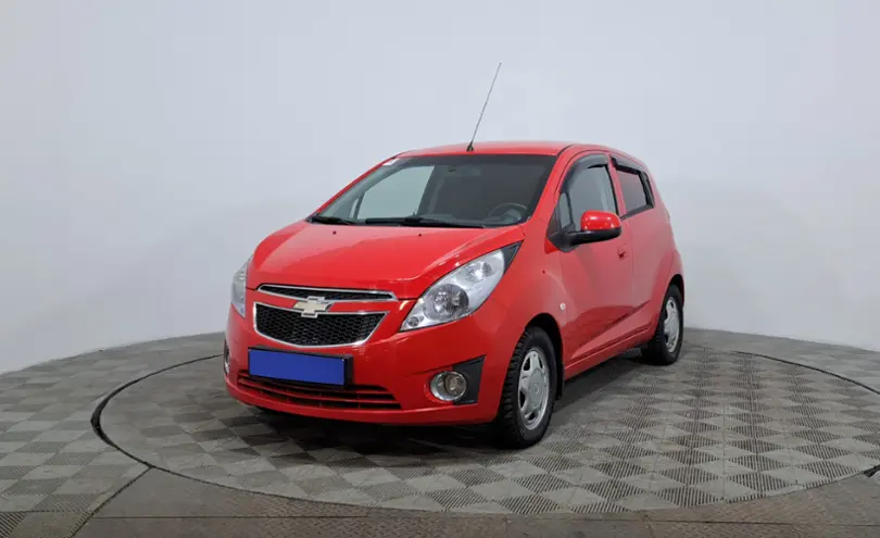 Chevrolet Spark 2013 года за 3 850 000 тг. в Астана