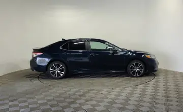 Toyota Camry 2020 года за 10 290 000 тг. в Алматы фото 4