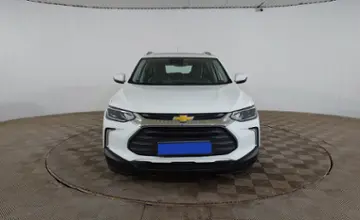 Chevrolet Tracker 2023 года за 8 890 000 тг. в Шымкент фото 2
