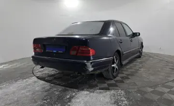 Mercedes-Benz E-Класс 1997 года за 790 000 тг. в Павлодар