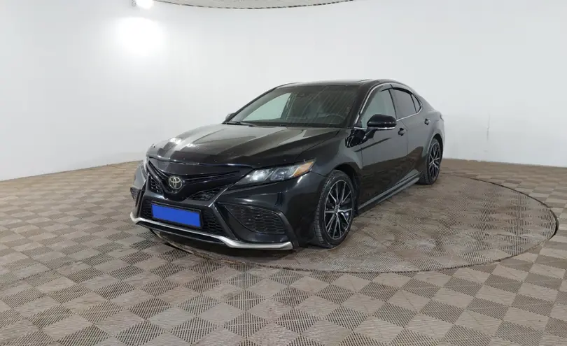 Toyota Camry 2022 года за 10 990 000 тг. в Шымкент