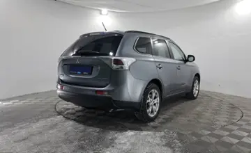 Mitsubishi Outlander 2013 года за 6 990 000 тг. в Павлодар