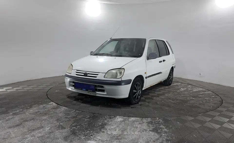 1997 Toyota Raum