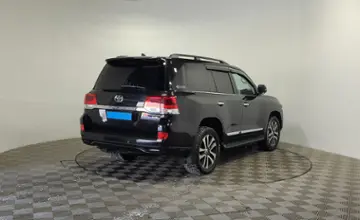 Toyota Land Cruiser 2018 года за 33 800 000 тг. в Алматы