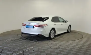 Toyota Camry 2020 года за 12 890 000 тг. в Алматы