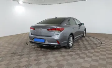 Hyundai Sonata 2019 года за 8 490 000 тг. в Шымкент