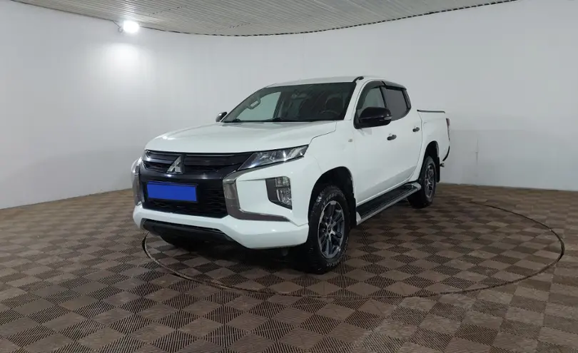 Mitsubishi L200 2021 года за 9 390 000 тг. в Шымкент