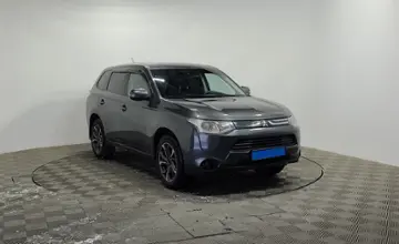 Mitsubishi Outlander 2014 года за 6 990 000 тг. в Алматы фото 3