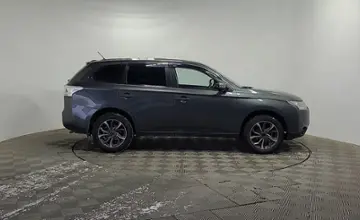 Mitsubishi Outlander 2014 года за 6 990 000 тг. в Алматы фото 4