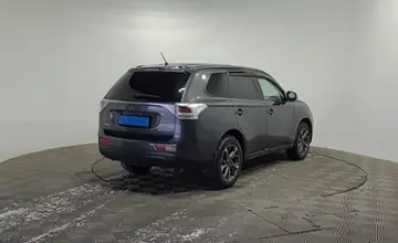 Mitsubishi Outlander 2014 года за 6 990 000 тг. в Алматы