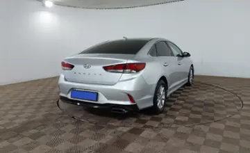 Hyundai Sonata 2018 года за 7 990 000 тг. в Шымкент
