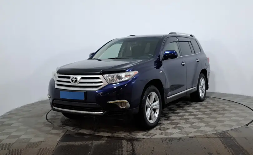 Toyota Highlander 2011 года за 12 300 000 тг. в Астана