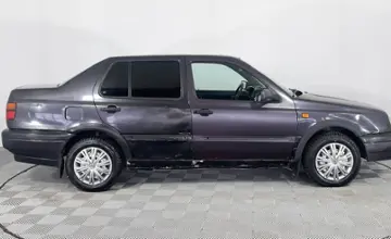 Volkswagen Vento 1993 года за 850 000 тг. в Караганда фото 4