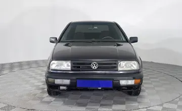 Volkswagen Vento 1993 года за 850 000 тг. в Караганда фото 2