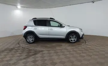 Renault Sandero 2020 года за 3 890 000 тг. в Шымкент фото 4