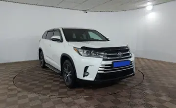 Toyota Highlander 2017 года за 14 990 000 тг. в Шымкент фото 3