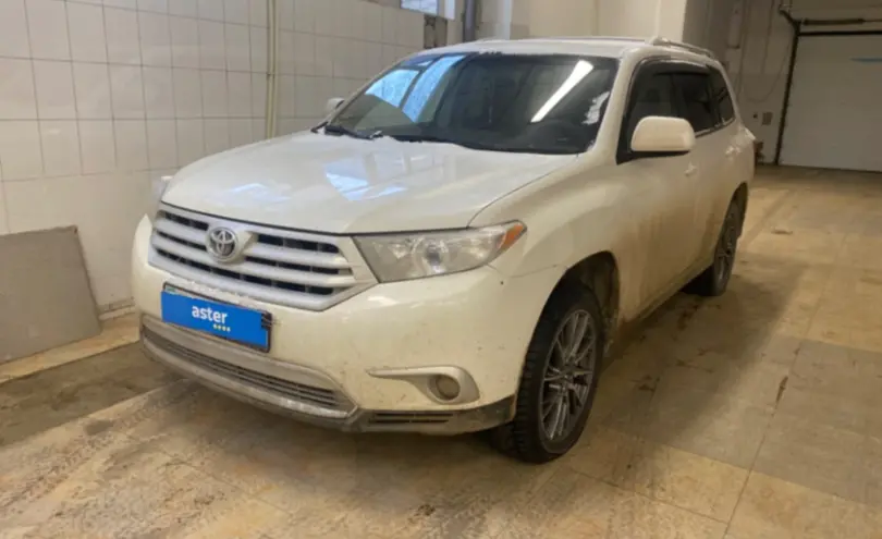 Toyota Highlander 2012 года за 10 500 000 тг. в Актобе