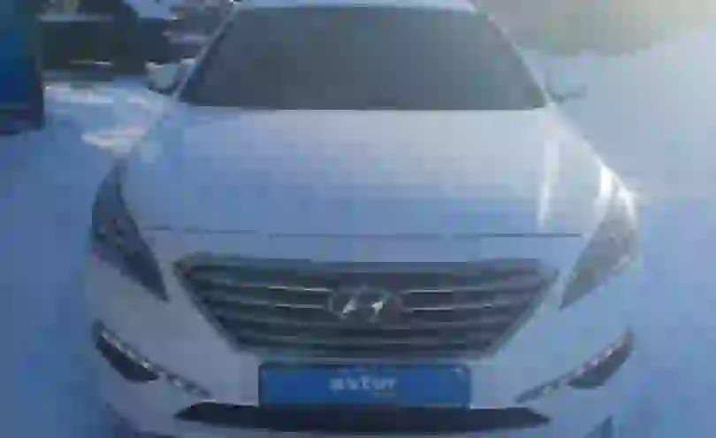 Hyundai Sonata 2016 года за 8 500 000 тг. в Караганда фото 2