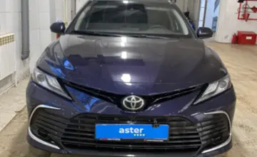 Toyota Camry 2021 года за 14 700 000 тг. в Актобе фото 2