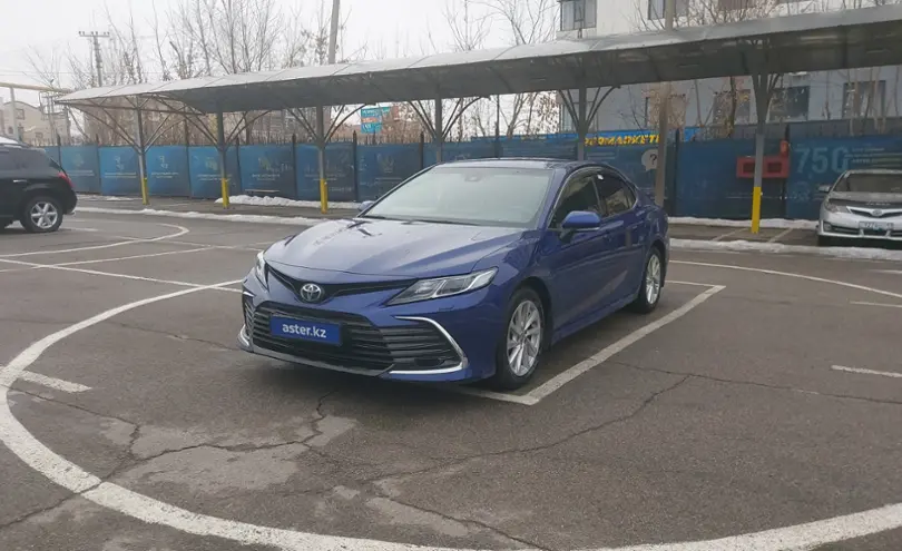 Toyota Camry 2023 года за 17 000 000 тг. в Алматы