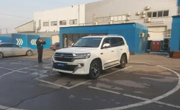 Toyota Land Cruiser 2021 года за 40 000 000 тг. в Алматы фото 1
