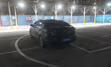Hyundai Elantra 2019 года за 7 200 000 тг. в Алматы фото 4