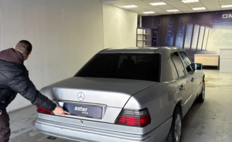 Mercedes-Benz E-Класс 1993 года за 2 000 000 тг. в Павлодар фото 5