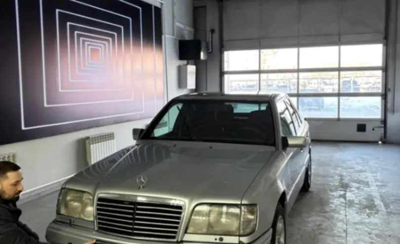 Mercedes-Benz E-Класс 1993 года за 2 000 000 тг. в Павлодар