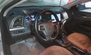 Hyundai Elantra 2018 года за 7 500 000 тг. в Шымкент фото 5